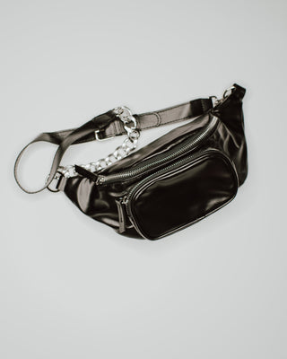 Leather bumbag with chain detail on front / 15292 - Black / Black